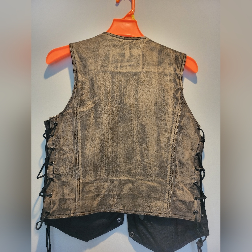 Leather motorcycle vest women's - Picture 2 of 7
